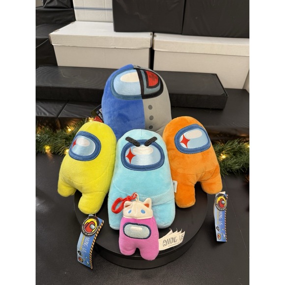 tokidoki Other - Among Us lot of 5 3 NWT tokidoki Right Hand Man shapeshifter keychain